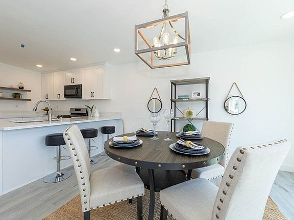 5th image of 13500 Cerise Ave #1