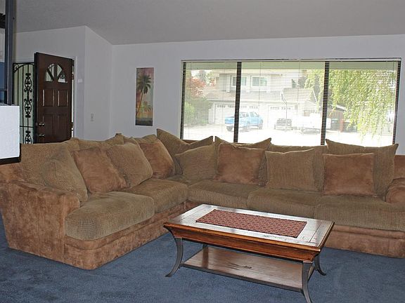 3rd image of 2415 Angel Dr