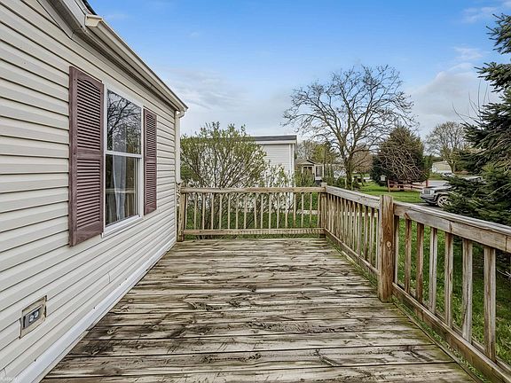 3rd image of 3606 Pinoak St