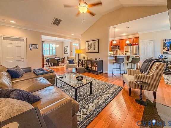 4th image of 9303 Amberleigh Cir