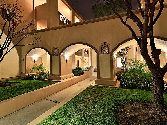 Regency at Encino