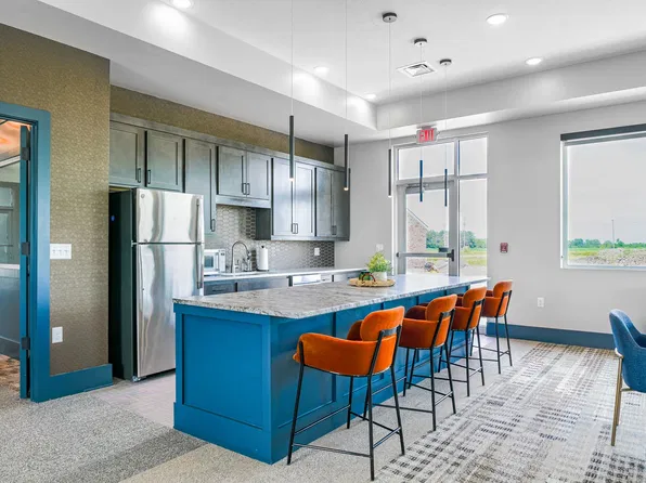 Bluestem Apartments, 3680 Big Bluestem Rd #2205, Fremont, NE 68025