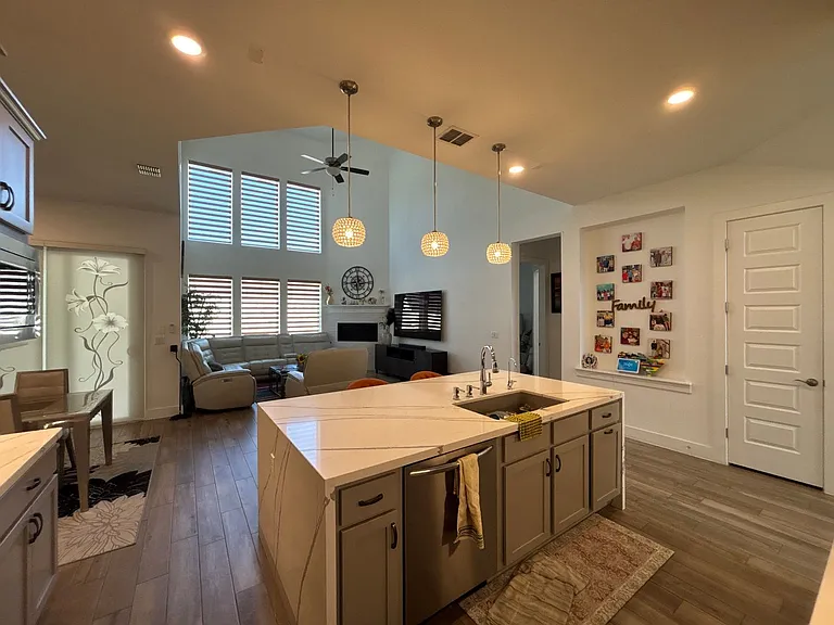 16916 Morelle Dr — Photo 14