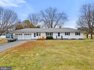 1056 Carters Ln, Winchester, VA 22602