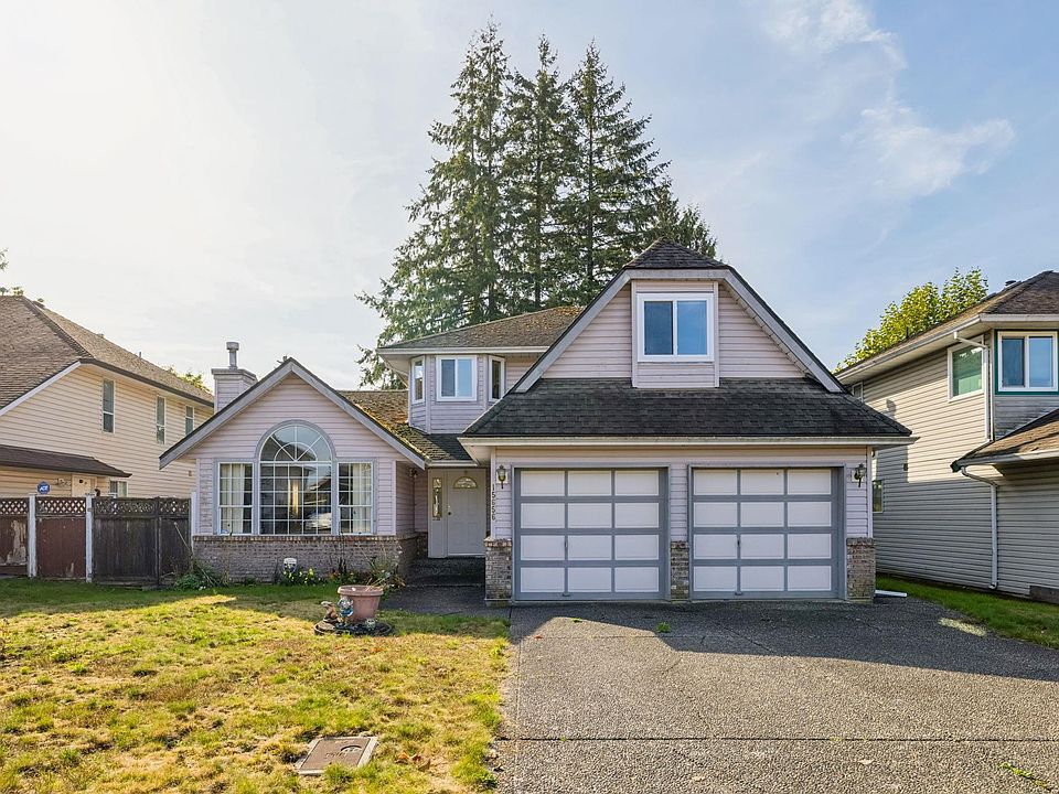 1st image of 15656 107a Ave