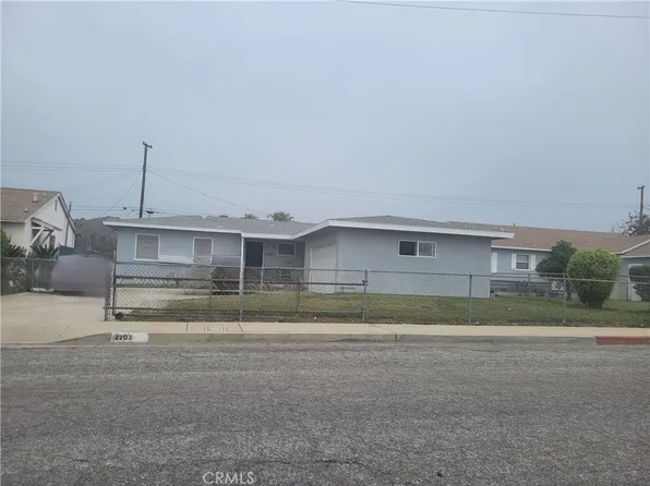 2203 Kellogg Park Dr, Pomona, CA 91768
