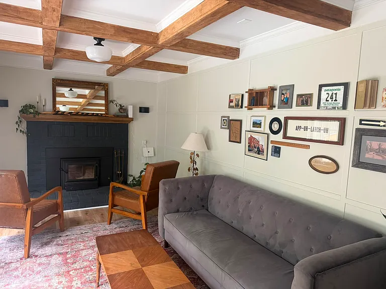 1117 Grace St — Photo 3