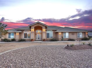 6435 Hollister Rd, Phelan, CA 92371