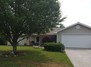 148 Ridgefield Dr, Dandridge, TN 37725