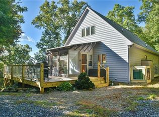 20 Maple Forest Rd, Fairview, NC 28730