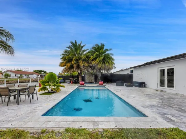 3162 Village Green Dr, Miami, FL 33175