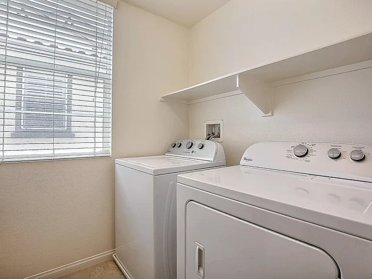 2nd Floor In Unit Washer & Dryer