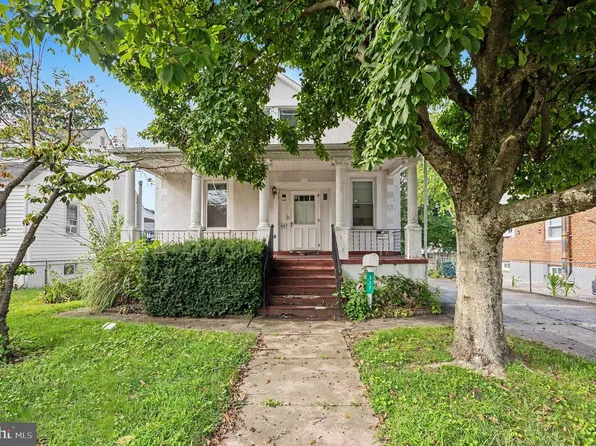 327 Nicholson Rd, Baltimore, MD 21221