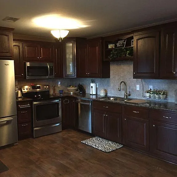 Kitchen w/Stainless appliances