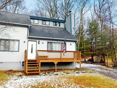 214 Westfall Dr, Dingmans Ferry, PA, 18328