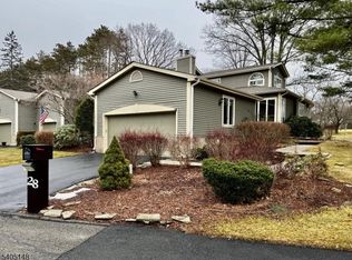 28 Old Fourth Dr, Jefferson Twp., NJ 07438