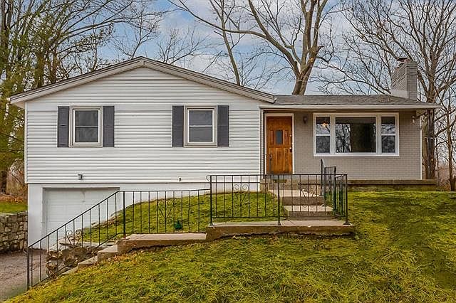 1st image of 1818 N 51st Ter