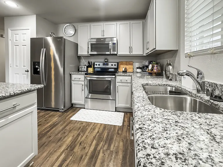 1809 Christopher Creek Dr — Photo 8