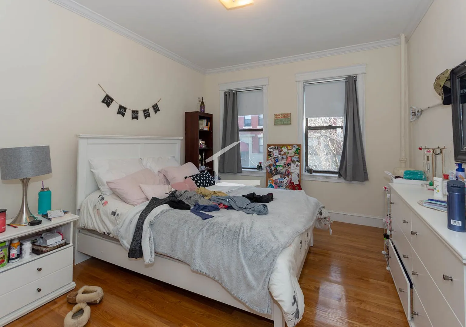Awesome 4 bed 2 bath in Allston — Photo 4