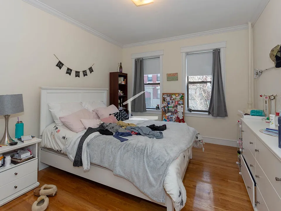 35 Glenville Ave #2