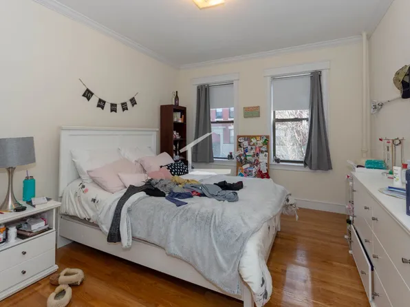 35 Glenville Ave #2, Allston, MA 02134