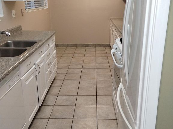 2nd image of 6227 Morse Ave APT 106