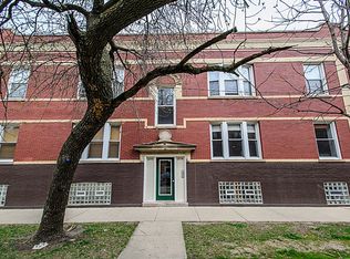 2574 W Lyndale St #1, Chicago, IL 60647