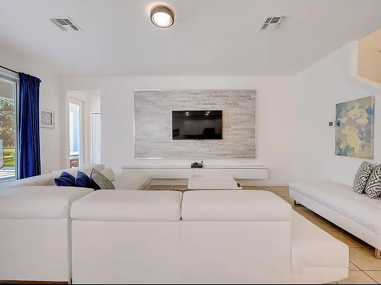 4511 Monado Dr — Photo 15
