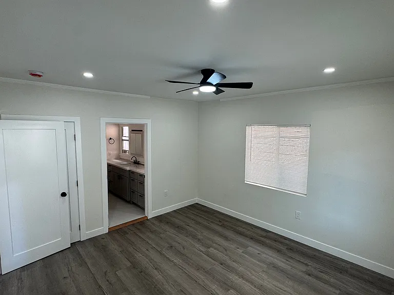 243 N Park View St #243 — Photo 13