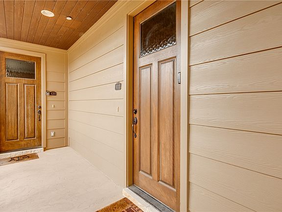 2nd image of 3216 Casita Ct #122