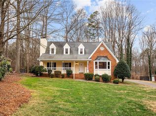 8912 Harpers Grove Ln, Clemmons, NC 27012