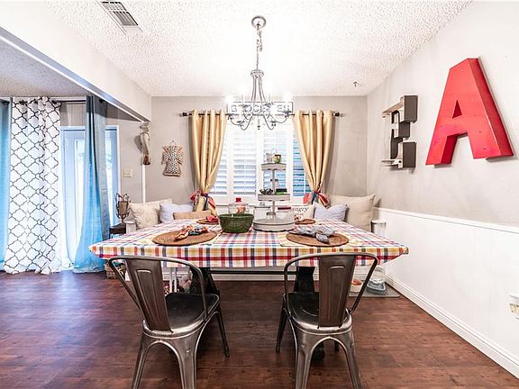 4th image of 6804 Lancelot Ct