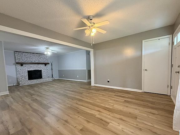 4th image of 215 Maine St