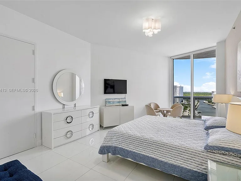 15811 Collins Ave #1205-fl 331 — Photo 20