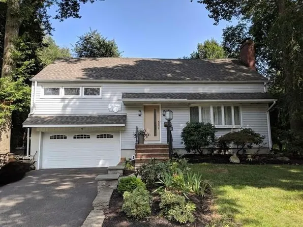 373 Franklin St, Haworth, NJ 07641