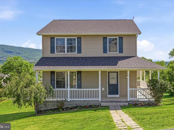 556 Thompson St, Strasburg, VA 22657