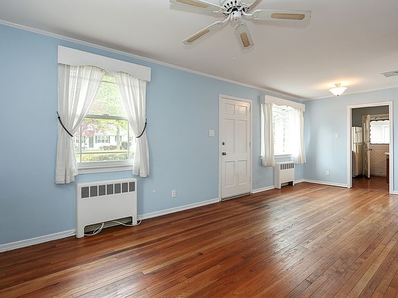 Spacious Living Room/Dining Area combination