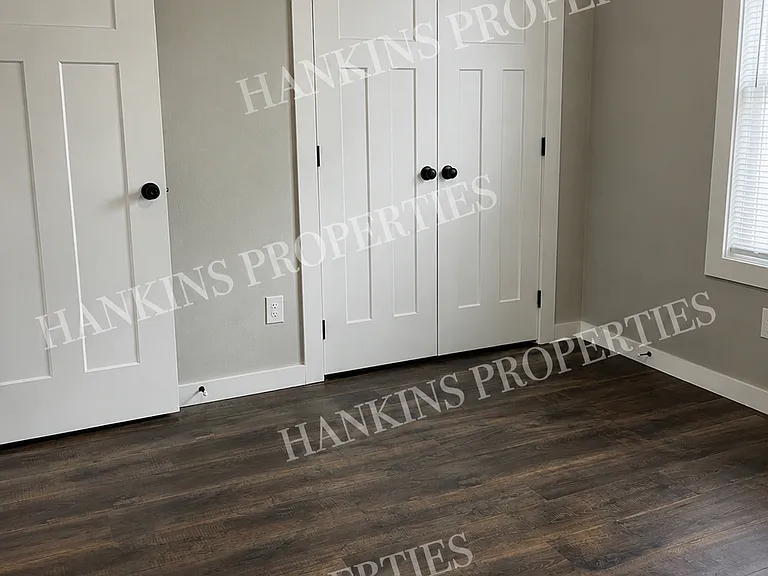 42 Hickory Hill Ln — Photo 4