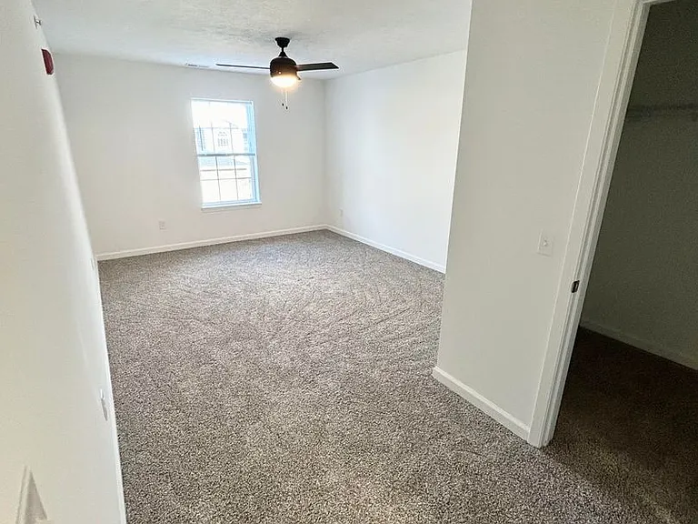 Sagamore Winds Apartments — Photo 55