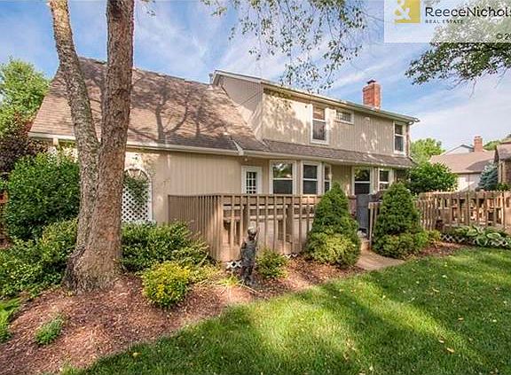 3rd image of 5021 S Cedar Crest Ave