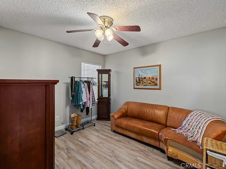 44115 Hunter Ct — Photo 20