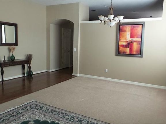 4th image of 1152 Chessington Cir