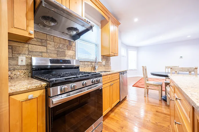 7 Alcott St #2A — Photo 4