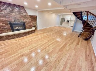 129 Fulton St APT 1, Boston, MA 02109