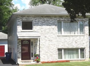 109 E Red Oak Ave, Bensenville, IL 60106