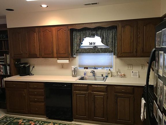 2nd image of 1941 Cherryvale Ct