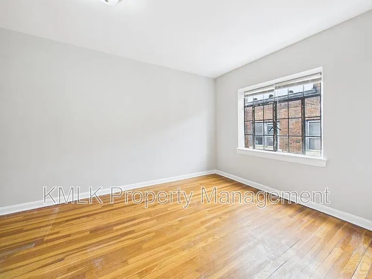 1352 Kenilworth Ave — Photo 23
