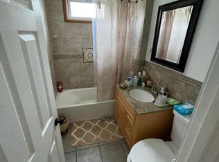 164 Rivulet St FLOOR 1, Woonsocket, RI 02895