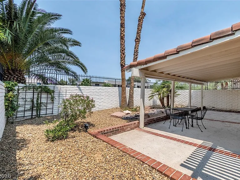 2312 Plaza Del Prado — Photo 36