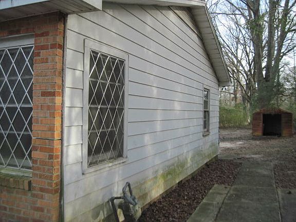 5th image of 1304 E Center St